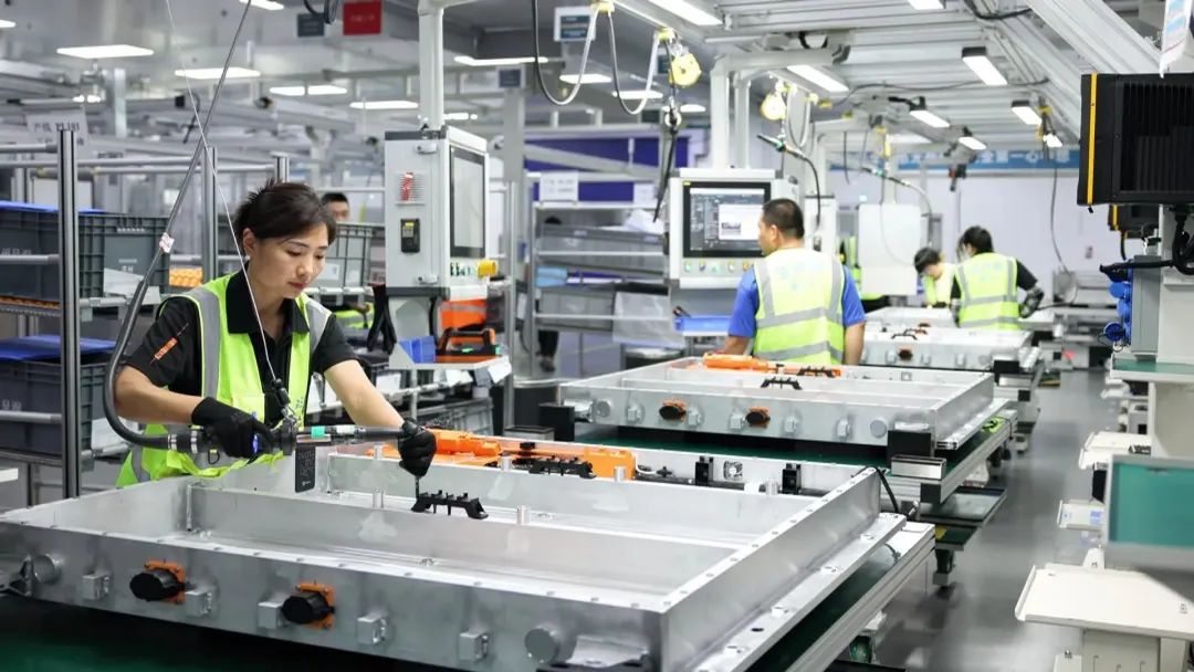 吉利动力电池北方基地投产 构筑核心产业链，赋能新能源转型新篇章